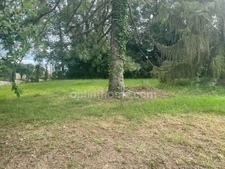 TERRAIN 691 M² PROCHE VILLAGE