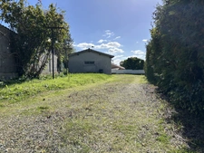 EXCLUSIVITE ENNEZAT DOUBLE GARAGE 56 M2