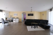  MARINGUES maison 151 m2 avec 3 garages