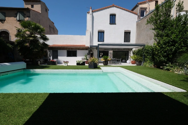 ENNEZAT Maison de ville d’exception de 250 M2 