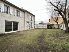 CHAPPES MAISON DE 120 M2 AVEC DOUBLE GARAGE