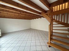 CHAPPES MAISON DE 120 M2 AVEC DOUBLE GARAGE