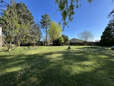  CHAPPES CENTRE TERRAIN 830 M2