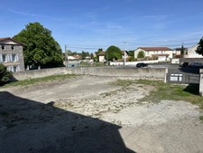 ENNEZAT centre maison à terminer de 210 m2