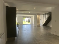  SURAT Maison de 166 m2 avec cour