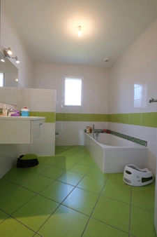 MARINGUES maison 151 m2 avec 3 garages