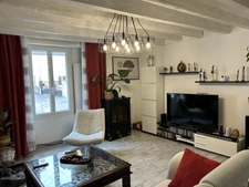 ENTRAIGUES Maison de bourg de 125 m2