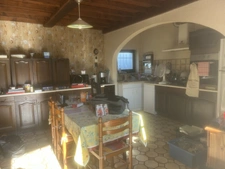 ENNEZAT maison de 114 m2 avec grange et dépendances