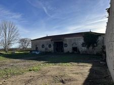 SAINT IGNAT belle grange de 200 m2 sur 1800 m2 de terrain