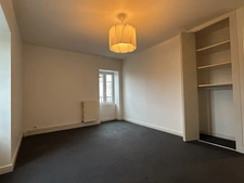 CHAPPES MAISON DE 120 M2 AVEC DOUBLE GARAGE