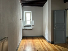  MARINGUES maison de bourg 179 m2
