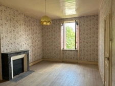 LUZILLAT Maison 125 m2 avec grange et hangar
