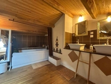 MARTRES SUR MORGE centre maison 140 m2 et ses dépendances