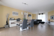  MARINGUES maison 151 m2 avec 3 garages