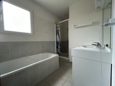  ENNEZAT Maison F4 de 94 m2 