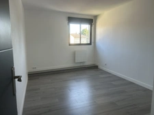  SURAT Maison de 166 m2 avec cour