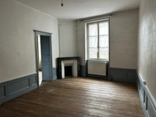  MARINGUES maison de bourg 179 m2