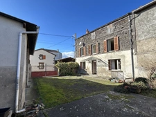 ENTRAIGUES (63) MAISON A RESTAURER