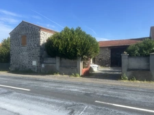 ENNEZAT maison de 114 m2 avec grange et dépendances