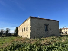 SAINT IGNAT belle grange de 200 m2 sur 1800 m2 de terrain