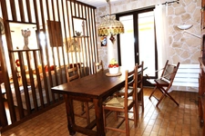 74140 MESSERY. PROX COMMERCES.TB VILLA F6 DE 180 m²HAB AVEC PISCINE SUR 2000m²DE TERR PLAT ET ENSOLEIL.