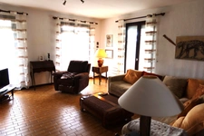 74140 MESSERY. PROX COMMERCES.TB VILLA F6 DE 180 m²HAB AVEC PISCINE SUR 2000m²DE TERR PLAT ET ENSOLEIL.