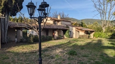 Propriété avec 2 maisons153 m2  53m2 avec piscine et garages DRAGUIGNAN (83)