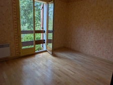 Maison à vendre 4 pièces BESSE SUR ISSOLE (83)