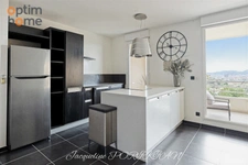 Appartement T3 en résidence avec vue mer, terrasse, garage et places de parking