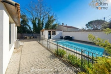 La Motte d'Aigues Pavillon de plain pied plain pied  T5 avec piscine et garage. 
