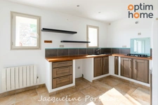 Charme et rénovation globale pour cette maison de village  3 pièces à VITROLLES EN LUBERON