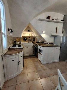 Maison à louer en meublé, 3 pièces SAINT MARTIN DE LA BRASQUE (84)