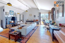 grambois : Villa 6 pièces sur 4600m2 avec piscine et garage. 