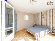 La Motte d'Aigues : Maison provençale avec piscine et dépendance, sur 3 160 m² de terrain paysager avec piscine