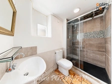 Saint-Martin-de-la-Brasque : Maison en pierre 7 pièces + cour 90 m2 avec parking et dépendances. 