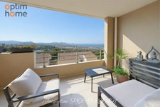 Appartement T3 en résidence avec vue mer, terrasse, garage et places de parking