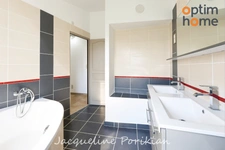 Charme et rénovation globale pour cette maison de village  3 pièces à VITROLLES EN LUBERON