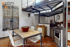 Appartement T2 en duplex au coeur de  LOURMARIN (84)- authenticité et charme