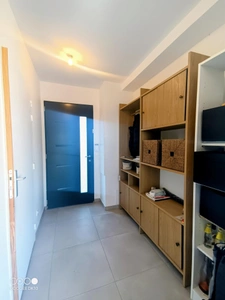 La Motte d'Aigues : Villa Récente T4 avec garage à Louer