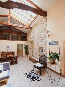 Maison à vendre 7 pièces VARENNES SUR USSON (63)