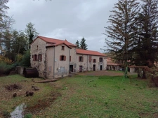 Maison à vendre 7 pièces PERRIER (63)