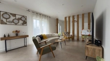 Maison rénovée DPE A. 5 chambres, sous sol total, piscine à SAINT MAURICE MONTCOURONNE (91) à 50 mn de PARIS.