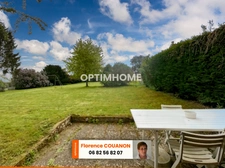Haute Vallée de Chevreuse. Longvilliers. Charmante maison ancienne de 200 m² de 5/6 chambres avec une grange et un beau jardin de 3484 m² clos. 