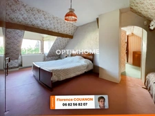 45mn PÄRIS. Haute Vallée de Chevreuse. Longvilliers. Charmante maison ancienne de 200 m² de 5/6 chambres avec une grange et un beau jardin de 3484 m² clos. 