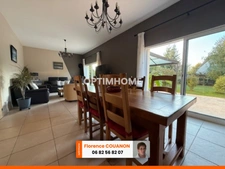 A 55 KM de PARIS. CORBREUSE 91410. Belle maison familiale de 163,04 M² loi carrez ( 189 M² habitable) avec 5/7 Chambres, garage et un beau jardin au calme..
