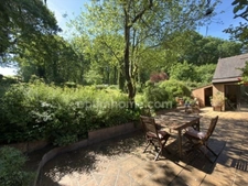 45 KM DE PARIS. Maison de 157 M² avec 5 chambres sur 9788 M² au Val St Germain.