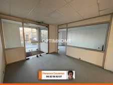 Local/bureau à vendre RAMBOUILLET (78). POSSIBILITE DE FAIRE UN APPARTEMENT A LA PLACE.