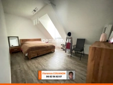 Saint Cyr sous Dourdan belle maison d'Architecte de 227 M² avec 6 / 7 chambres ou 2 maisons relie entre elle. Beau terrain de 1184 m² clos et arboré. Au calme.