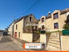 Maison de caractère atypique 10 pièces – Sainte-Mesme – 230 m² – 5 chambres  avec garage 3 voitures.