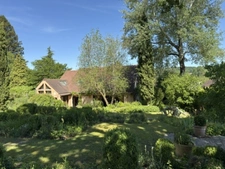 45 KM DE PARIS. Maison de 157 M² avec 5 chambres sur 9788 M² au Val St Germain.